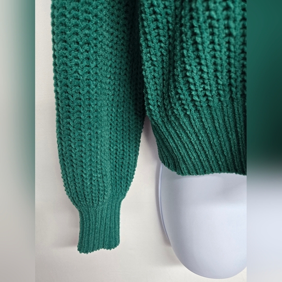 Derek Heart S Green Knit Sweater Cropped Long Sleeve V Neck - Picture 2 of 6